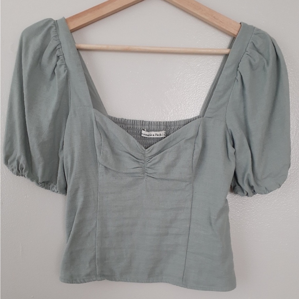 Abercrombie and Fitch puff sleeve top